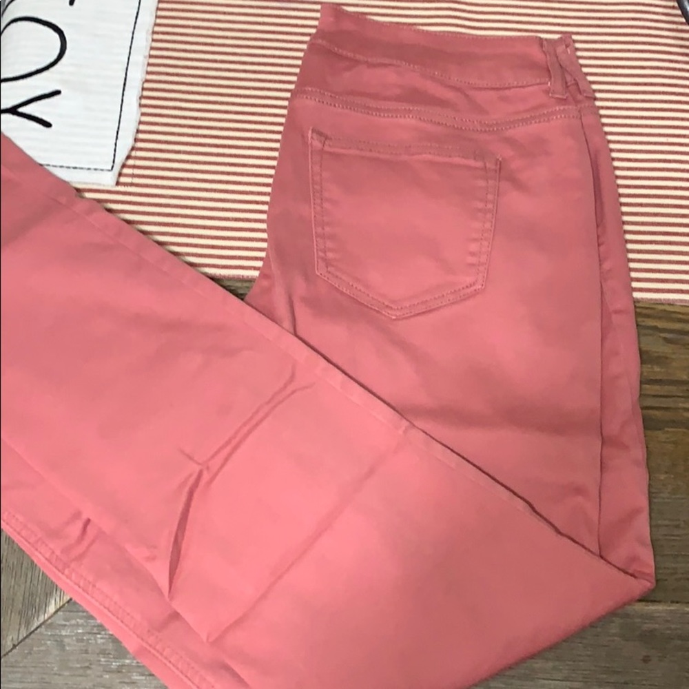 EUC maurices dusty rose jeggings
